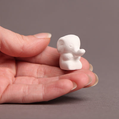 Hobby Ceramics Sitting Elephant Tot 2.7cm Tall