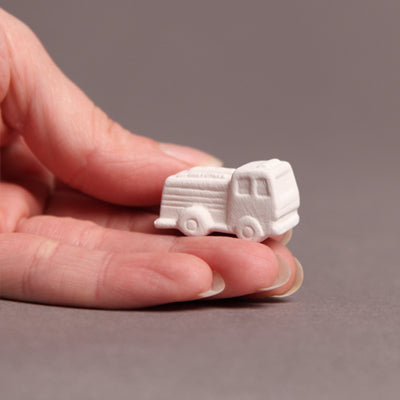 Hobby Ceramics Super Cute Little Fire Truck Bisque Tot.3cm Long
