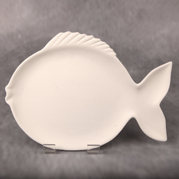 Bisque Goldfishplate With Hanging Holes 21.5Cm