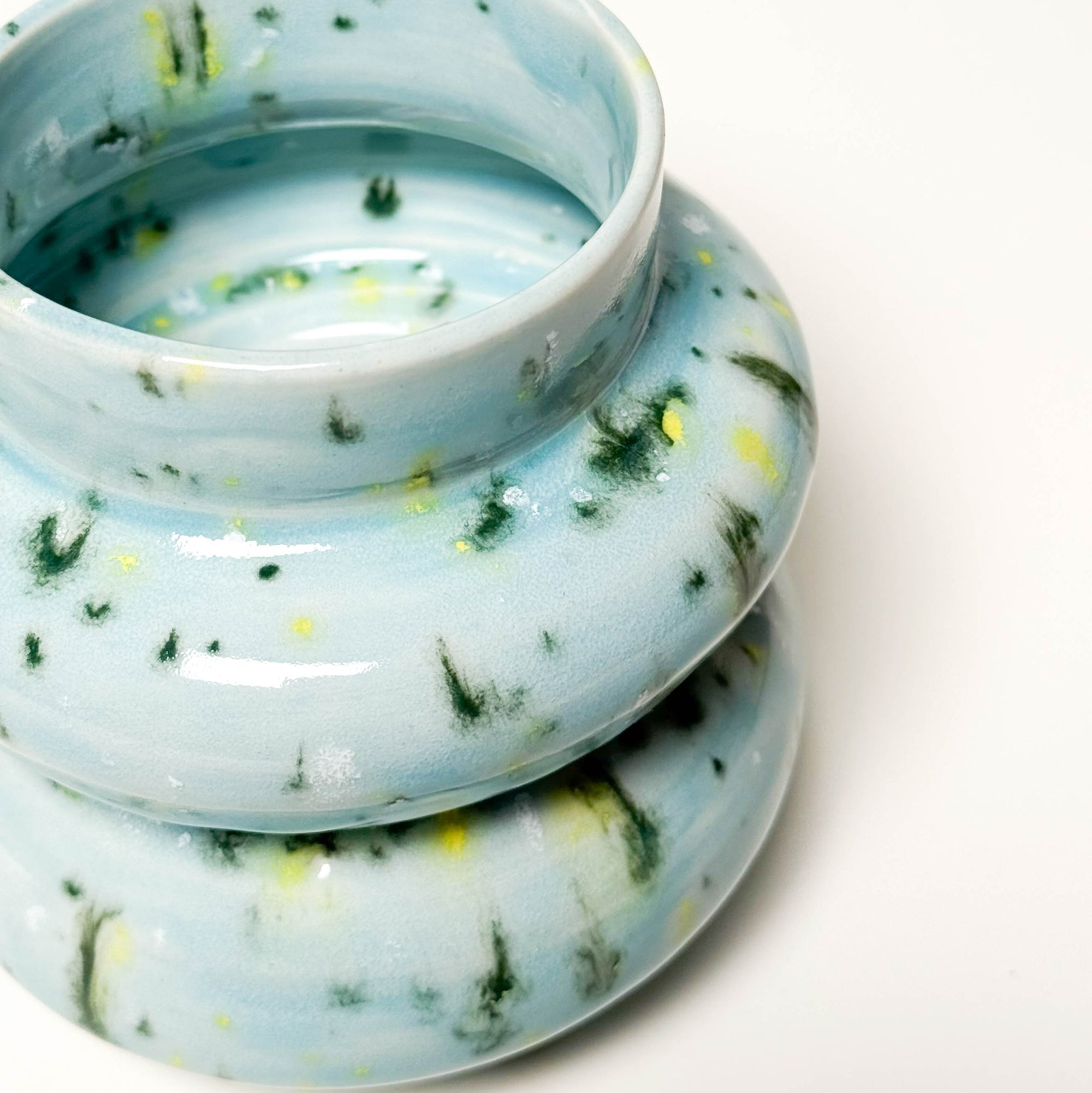 Green Tide Curve Vase